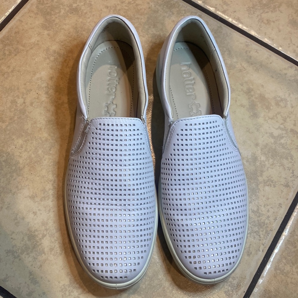 Hotter Daisy slip on sneaker shoes size 8.5